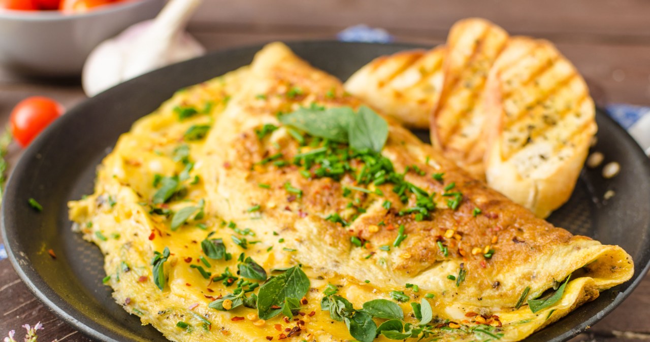 Jedz takie śniadania, a poprawisz wyniki krwi i poczujesz się lekko. Najlepsze propozycje