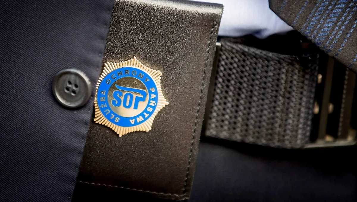 Kolejne samochody, w tym luksusowe limuzyny, suvy i vany kupuje Służba Ochrony Państwa. Tym razem to 18 pojazdów. Trzeba dodać, że pod koniec zeszłego miesiąca rozstrzygnięto przetarg na 25 samochodów - także luksusowych - dowiedział się reporter RMF FM Krzysztof Zasada. 