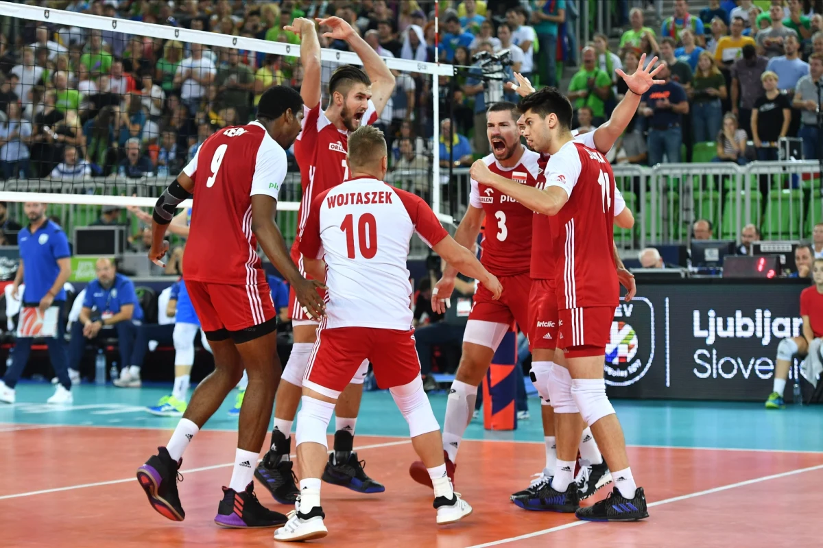 Polscy siatkarze wywalczyli brązowy medal mistrzostw Europy! Stoczyli z Francuzami bardzo wyrównany pojedynek, w którym gra długimi fragmentami toczyła się punkt za punkt. Ostatecznie jednak rozprawili się z rywalami już w trzech setach!