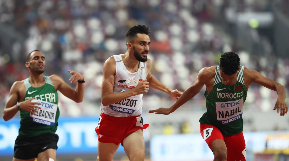 Finał sztafety mieszanej 4x400 m wydaje się być najciekawszym punktem niedzielnego programu lekkoatletycznych mistrzostw świata w Dausze. W półfinałach pobiegną na 100 m Ewa Swoboda i na 800 m Adam Kszczot.