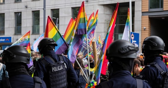 38 osób zatrzymali policjanci po zajściach na sobotnim Marszu Równości w Lublinie. Przeciwnicy marszu usiłowali blokować pochód. Interweniowała policja.