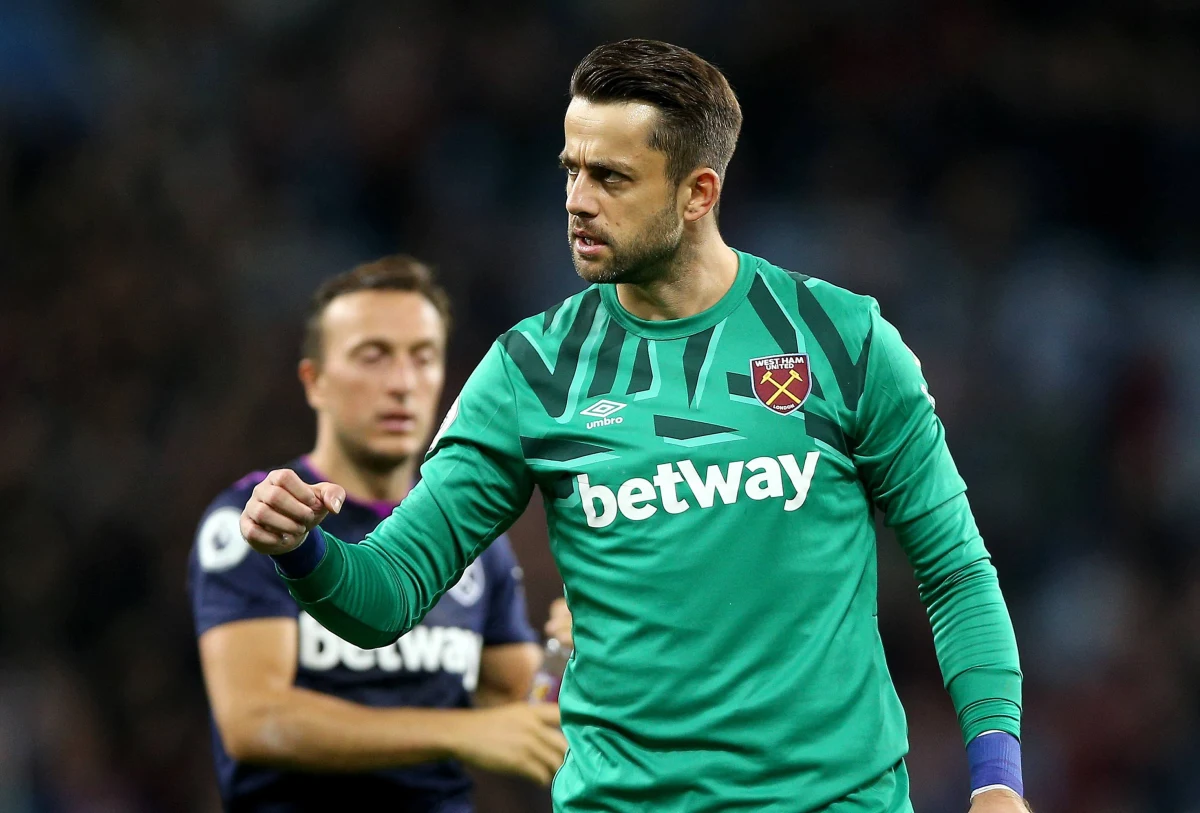 Łukasz Fabiański, bramkarz polskiej reprezentacji, ma kontuzję. Z powodu urazu mięśnia prostego uda przez kilka tygodni nie stanie w bramce.