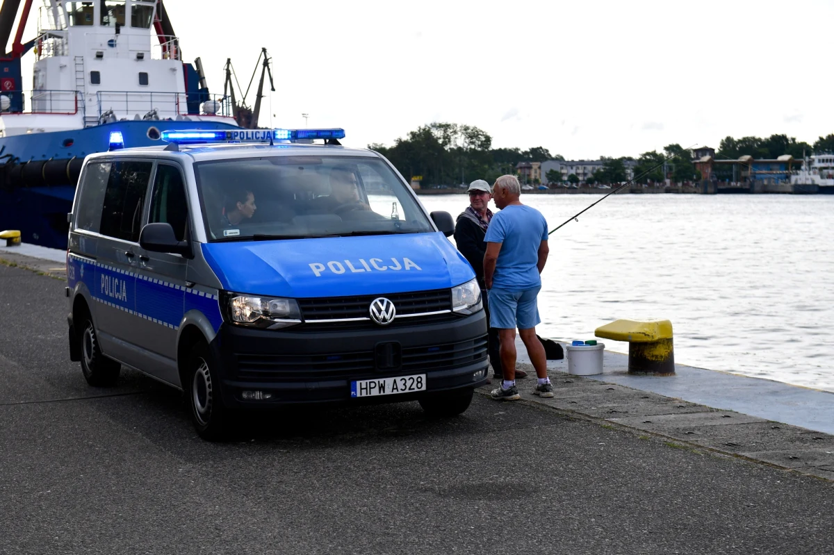 Na jutro zaplanowano wydobycie i neutralizację niebezpiecznych ładunków, znalezionych podczas prac nad pogłębieniem toru wodnego Szczecin-Świnoujście. Wstrzymany zostanie ruch statków, utrudnienia będą też na miejskiej przeprawie promowej.