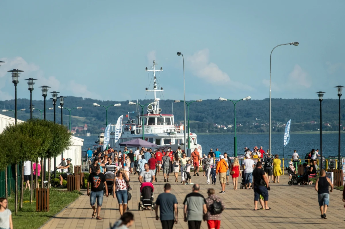 ​"Umowa z wykonawcą przekopu przez Mierzeję Wiślaną zostanie podpisana 4 października tego roku" - poinformował minister gospodarki morskiej i żeglugi śródlądowej Marek Gróbarczyk.