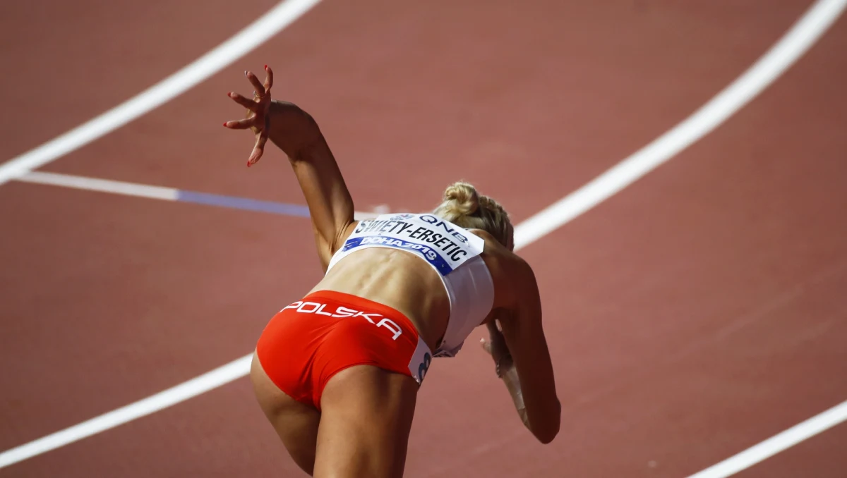 Dwie Polki - Justyna Święty-Ersetic i Iga Baumgart-Witan - awansowały do finału biegu na 400 metrów w lekkoatletycznych mistrzostwach świata w Dausze. Nigdy wcześniej w historii tej imprezy biało-czerwone nie wystąpiły w finale.