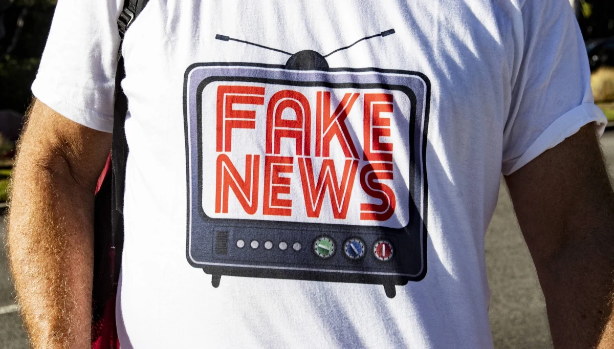 Kontrowersyjne przepisy dotyczące fake newsów obowiązują od środy w Singapurze. Za rozpowszechnianie w internecie nieprawdziwych wiadomości grozi nawet 10 lat więzienia; ustawę tę krytykują organizacje broniące wolności słowa.