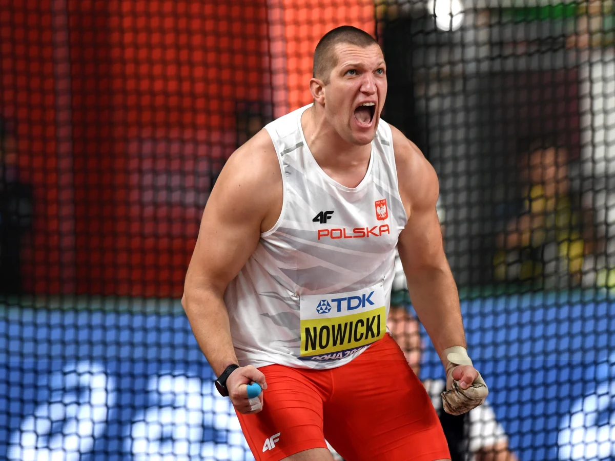 Wojciech Nowicki niespodziewanie został medalistą lekkoatletycznych mistrzostw świata w Dosze. Sędziowie dopatrzyli się jednak błędu Węgra Bence Halasza w pierwszym rzucie młotem na 78,18 m, który dał mu brązowy medal – informuje Onet. Mistrzem świata został Paweł Fajdek. 