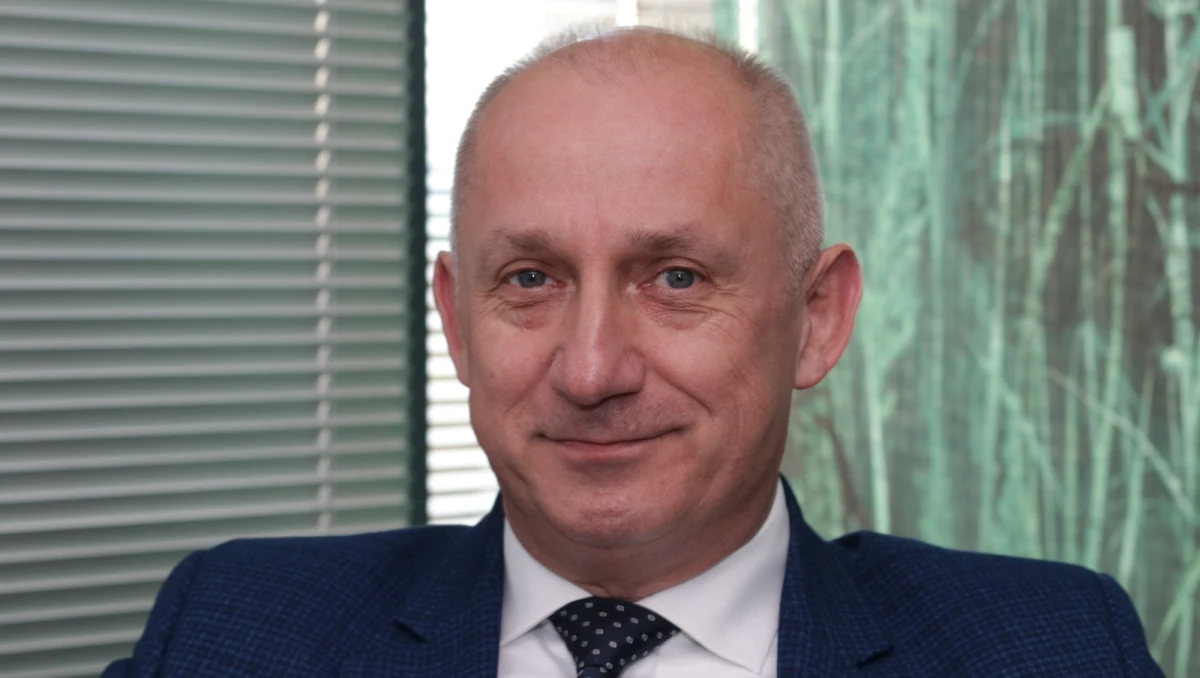 "Wczoraj taką decyzję podjąłem" - zdradził Sławomir Neumann, odnosząc się w Porannej rozmowie w RMF FM do swojej rezygnacji z funkcji szefa klubu parlamentarnego PO-KO. Zapewnił, że decyzję podjął sam. Jak wyjaśnił, odnosząc się do ujawnionego w piątek przez TVP Info nagrania jego rozmowy z działaczami Platformy Obywatelskiej z Tczewa z 2017 roku: "Nie ma tyle czasu, żeby tłumaczyć wszystkie te rzeczy, które są trochę wycinane z kontekstu i szkodzą wyraźnie w takim normalnym przekazie - więc trzeba było to przeciąć".