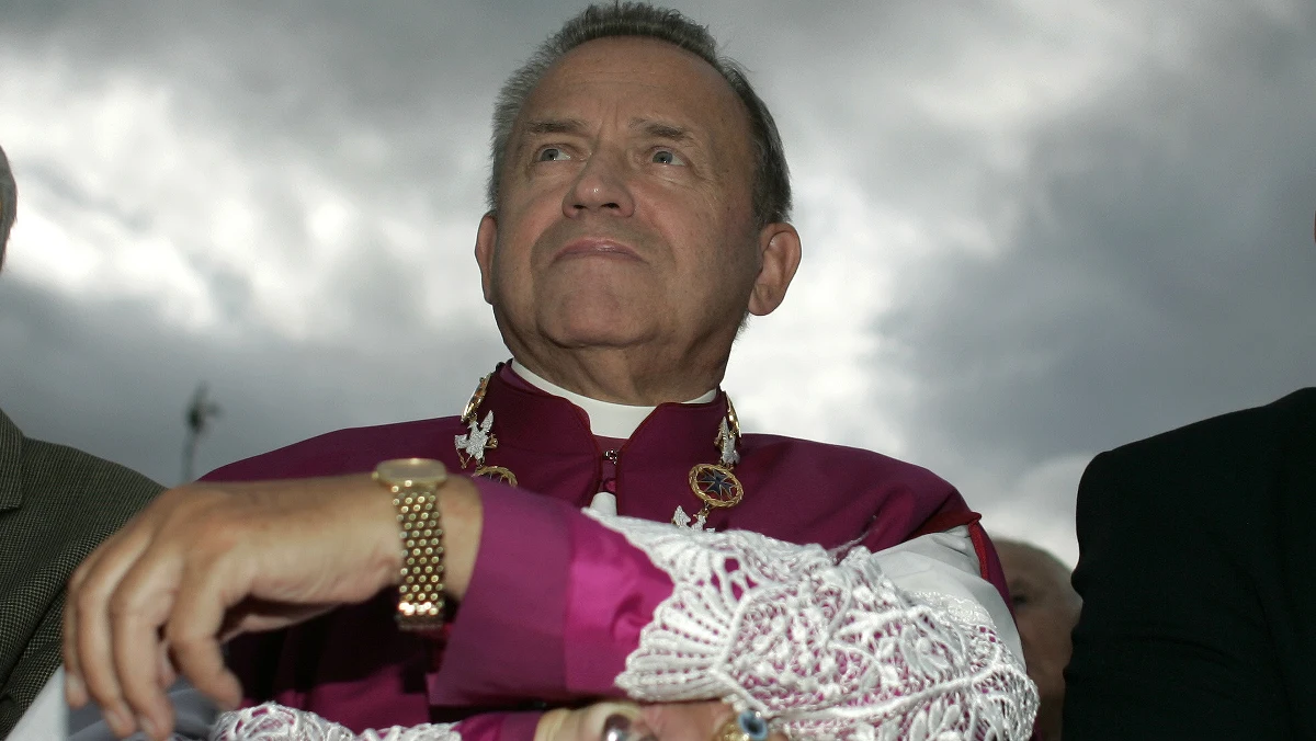 Archidiecezja Gdańska odmówiła Barbarze Borowieckiej – ofierze molestowania przez księdza prałata Henryka Jankowskiego, wszczęcia w jej sprawie postępowania. W uzasadnieniu usprawiedliwiła się decyzją Kongregacji Nauki Wiary.