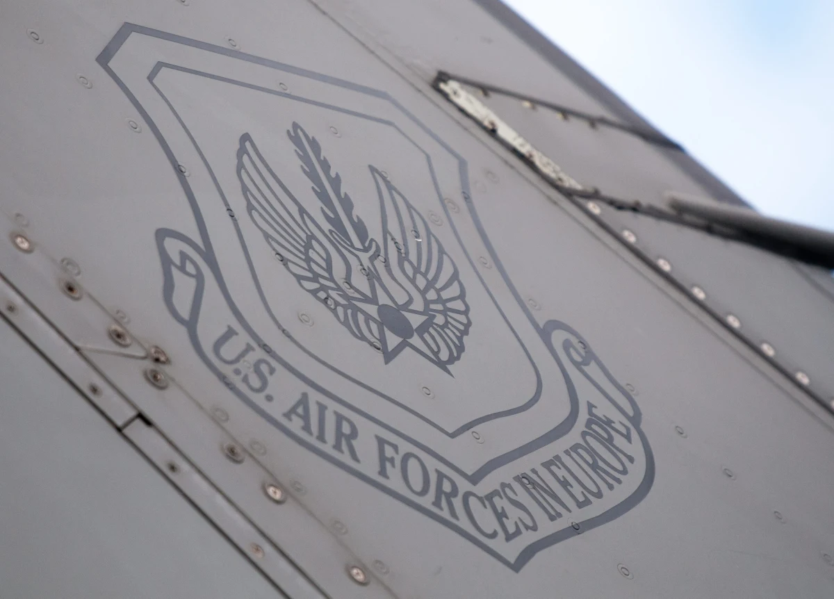 Myśliwiec F-16 amerykańskich sił powietrznych rozbił się w zachodnich Niemczech, niedaleko miasta Trewir - poinformowała telewizja SWR. Do katastrofy doszło na niezasiedlonym terenie. Pilotowi udało się katapultować.