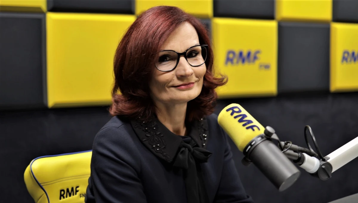 „Jest i czerwony alert, i czekamy na to co będzie. Przygotowania trwały wiele miesięcy” – mówiła w Popołudniowej rozmowie w RMF FM szefowa Krajowego Biura Wyborczego Magdalena Pietrzak, pytana o stan przygotowań do najbliższych wyborów parlamentarnych. „Wszędzie są skompletowane obwodowe komisje wyborcze. Od wyborów do Parlamentu Europejskiego nie mamy już tego problemu, z którym borykaliśmy się jesienią” – zaznaczyła. Dodała, że w ubiegłym tygodniu przeprowadzono ogólnopolski test systemu liczącego głosy.