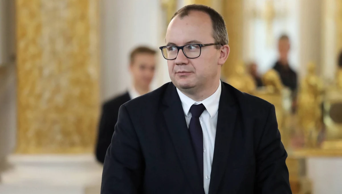 Nastolatek, który złożył koleżance przez internet "propozycję seksualną", nie stanowi takiego zagrożenia dla bezpieczeństwa publicznego, aby wpisywać go do tzw. rejestru pedofilów - ocenił Rzecznik Praw Obywatelskich, który zawnioskował do sądu o wykreślenie nastolatka z tego rejestru. 