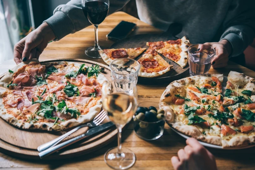 Polacy wybrali ulubioną pizzę. Jeden rodzaj szczególnie podbił serca