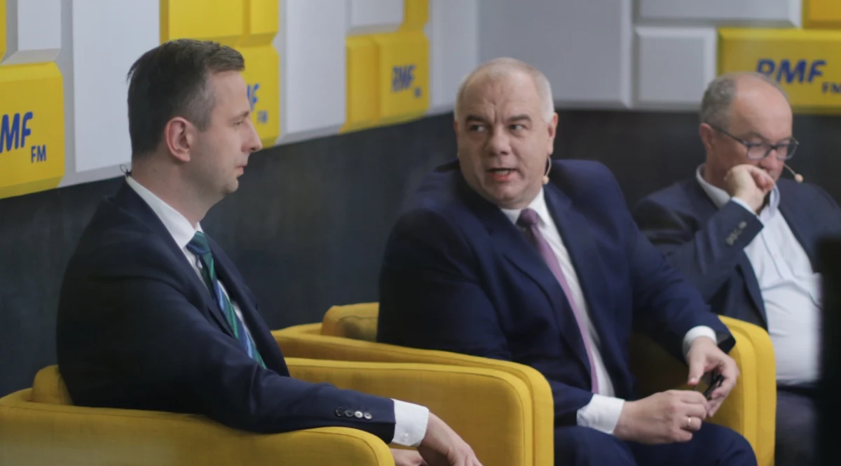 Debata liderów w RMF FM już za nami. Czołowi przedstawiciele Prawa i Sprawiedliwości, Koalicji Obywatelskiej, Sojuszu Lewicy Demokratycznej, PSL-Koalicji Polskiej i Konfederacji walczyli z pytaniami o niemal wszystkie istotne dziedziny. W ostatniej części politycy pytali siebie nawzajem o różne kwestie.