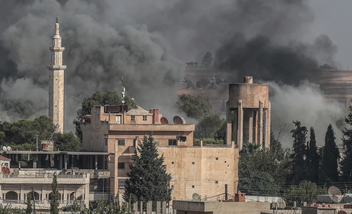 ​Dżihadyści z Państwa Islamskiego mogą uciec z więzień w północnej Syrii, jeśli zaostrzą się walki z Turcją - powiedział przedstawiciel kurdyjskich sił działających w Syrii.