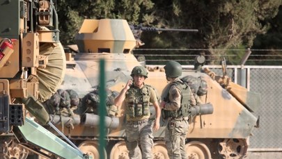 Szef MSZ Turcji: Ofensywa nie wykroczy poza 30 km w głąb Syrii