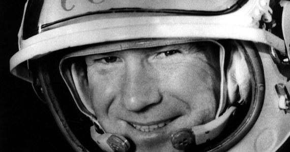 W wieku 85 lat zmarł radziecki kosmonauta Aleksiej Leonow, pierwszy człowiek, który wyszedł w otwartą przestrzeń kosmiczną.