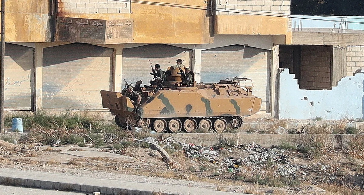 24 cywilów zginęło podczas ofensywy sił tureckich w północno-wschodniej Syrii. Wojska tureckie zajęły też centrum miasta Tel Abjad - podało Syryjskie Obserwatorium Praw Człowieka.