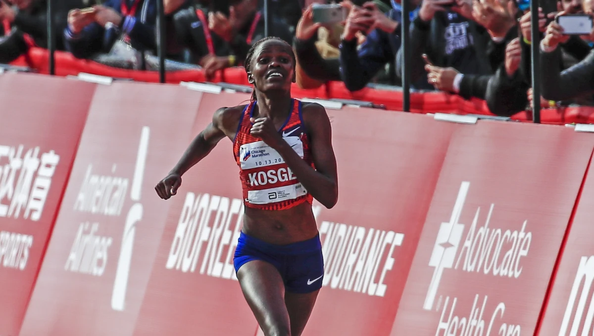 Kenijka Brigid Kosgei czasem 2:14.04 poprawiła rekord świata i wygrała maraton w Chicaco. Poprzedni najlepszy rezultat należał do Brytyjki Pauli Radcliff, która w 2003 roku w Londynie miała wynik 2:15.25.