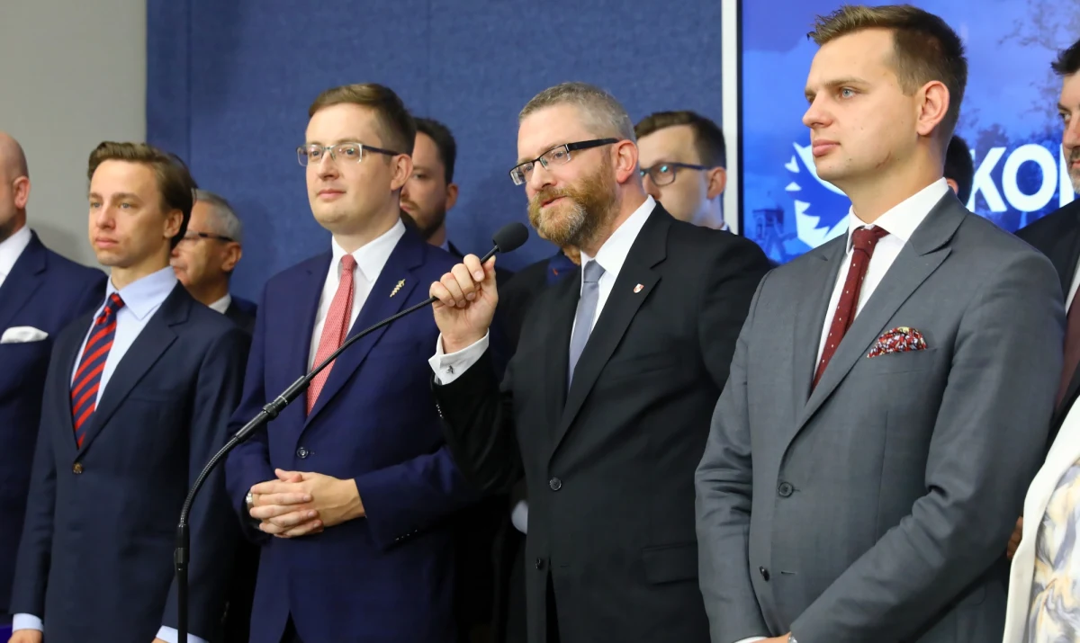 Konfederacja Wolność i Niepodległość przekroczyła próg wyborczy, a tym samym dostaje się do Sejmu - wynika z sondażu exit poll przeprowadzonego przez firmę Ipsos dla telewizji. Prawicowe ugrupowanie otrzymało 6,4 proc. głosów.