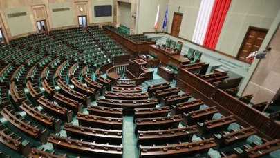 Większość konstytucyjna: Czy PiS będzie mieć wystarczającą liczbę posłów?