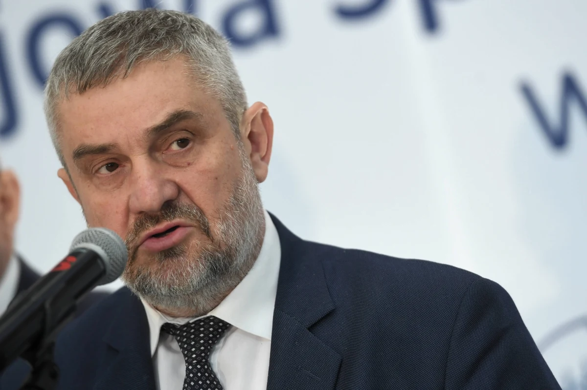 Minister rolnictwa Jan Krzysztof Ardanowski (PiS) zdobył najwięcej głosów w wyborach do Sejmu w okręgu toruńskim (nr 5). Według danych z 99,15 proc obwodowych komisji wyborczych w niedzielę głosowało na niego 74 902 osób.
