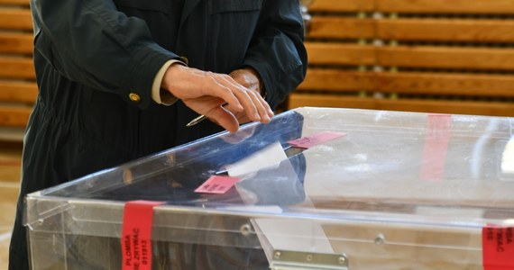 Włodzimierz Bernacki (PiS) wygrał wybory do Senatu w okręgu nr 34 obejmującym powiaty: bocheński, brzeski, proszowicki, wielicki - poinformowała PKW. Bernacki uzyskał 55,61 proc. poparcia (97 648 głosów).