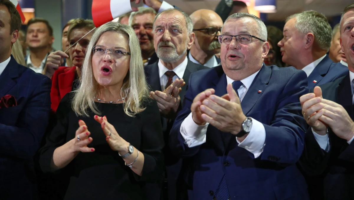 Znamy już wyniki wyborów do Sejmu w okręgu krakowskim. Rekordowy rezultat osiągnęła Małgorzata Wassermann, która uzyskała 140 962 głosów. Drugi wynik - 76 720 głosów - miał kandydat Koalicji Obywatelskiej, niegdyś polityk PiS, Paweł Kowal.