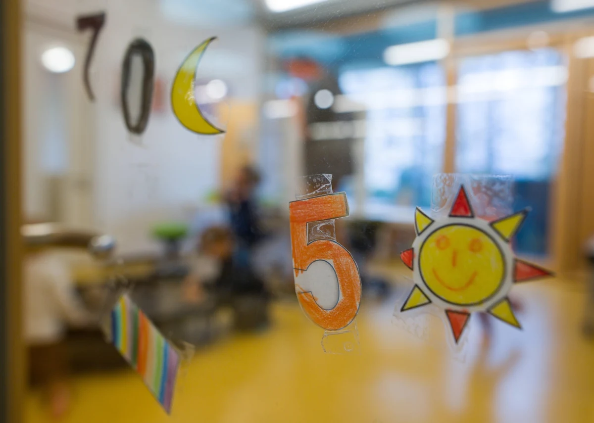 Już u ponad 40 osób - dzieci i personelu z dwóch żłobków w Zabrzu - wykryto salmonellę. Posiłki dla tych placówek przygotowywane były w kuchni Domu Dziennego Pobytu „Rodzina” Caritas Diecezji Gliwickiej. 