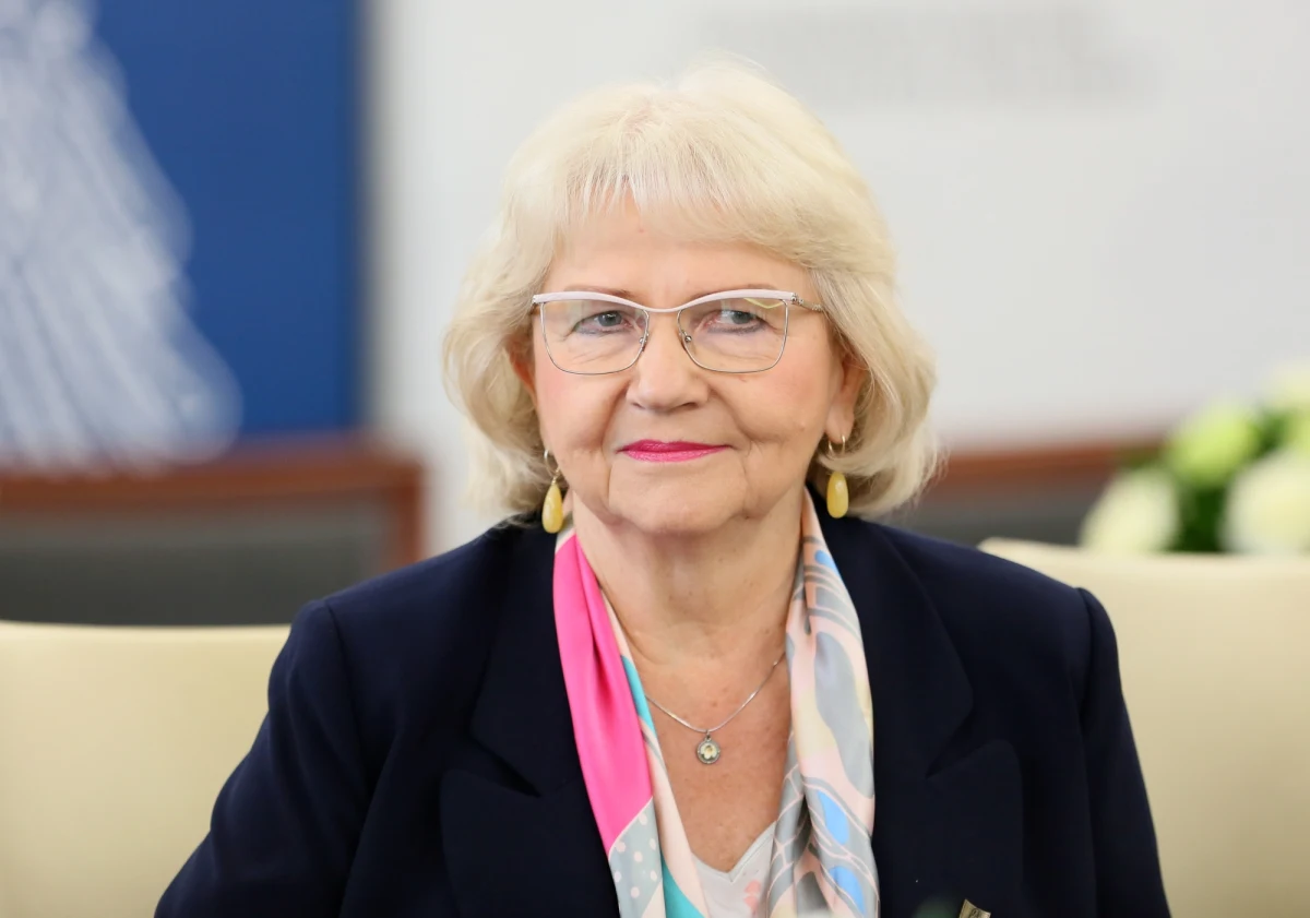 Kandydaci Prawa i Sprawiedliwości, podobnie jak cztery lata temu, wygrali we wszystkich pięciu podkarpackich okręgach senackich. Czterech senatorów obroniło swój mandat, a jedna osoba będzie zasiadała po raz pierwszy w izbie wyższej polskiego parlamentu.