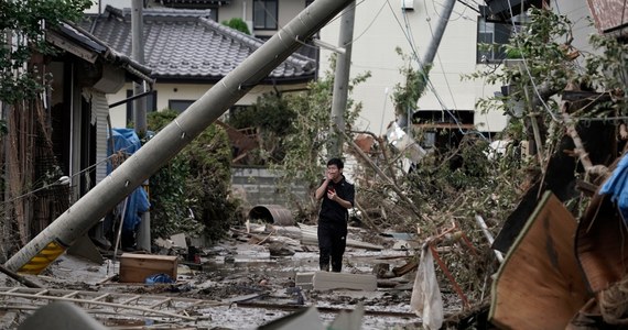 Do 58 wzrosła liczba ofiar śmiertelnych tajfunu Hagibis, który trzy dni temu przeszedł nad Japonią - poinformowała we wtorek publiczna telewizja NHK. 211 osób jest rannych. 138 tys. gospodarstw domowych pozostaje bez wody a 24 tys. domów nadal nie ma prądu.