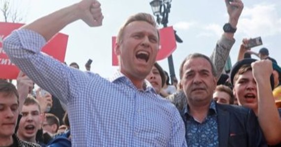 Policja prowadzi we wtorek rewizje u aktywistów sztabów opozycyjnego polityka Aleksieja Nawalnego; do przeszukań doszło w co najmniej ośmiu miastach - podały media niezależne. Współpracownicy Nawalnego informują o rewizjach w jeszcze sześciu miastach.