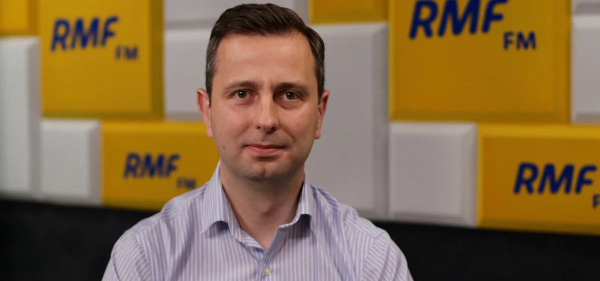 „Ktoś się przyzwyczaił przed wyborami do tego, że jest liderem opozycji. Po wyborach na pewno już nie ma lidera opozycji, są trzy równoprawne bloki” – mówił w Porannej rozmowie w RMF FM lider PSL Władysław Kosiniak-Kamysz. Pytany o kwestię marszałka Senatu powiedział, że najpierw trzeba w tej sprawie przeprowadzić konsultacje w gronie opozycji. Zaznaczył także, że nie ma mowy o tym, by ludowcy weszli w izbie wyższej w koalicję z PiS-em.