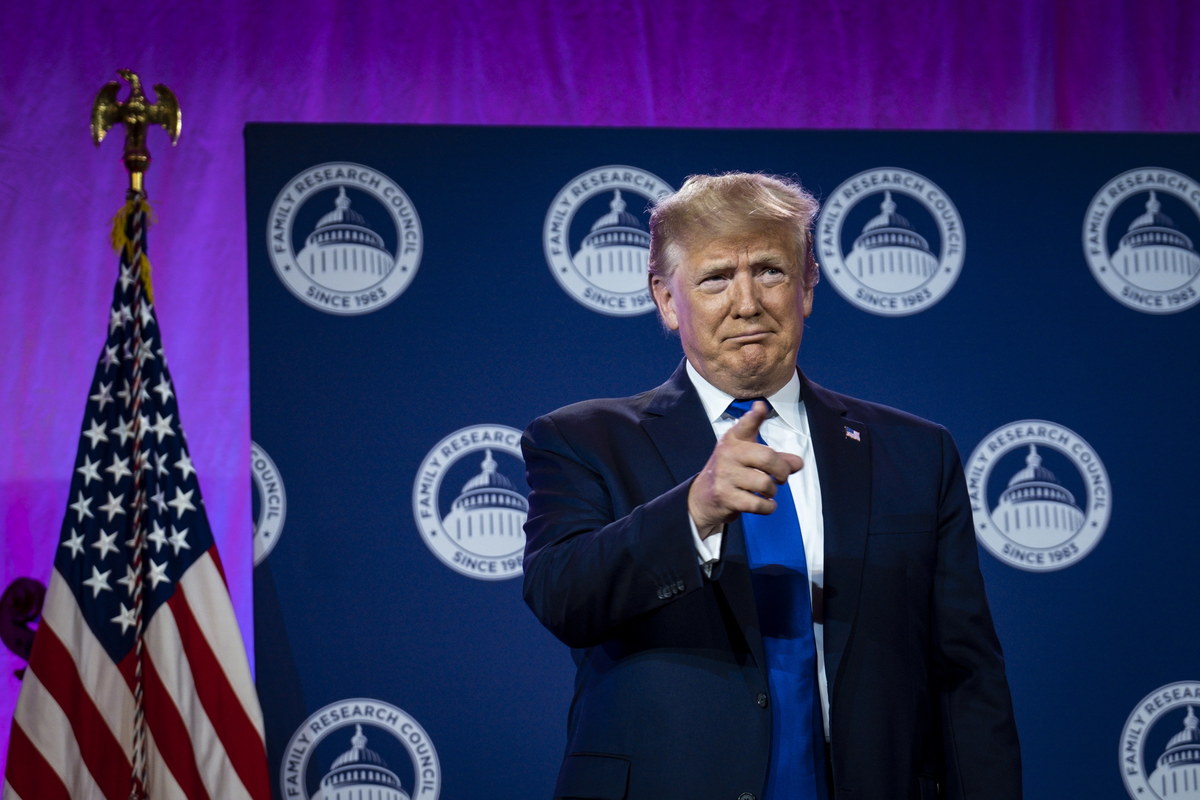 USA wycofując się z Wschodniej Syrii zostawiają próżnię strategiczną i narażają stosunki z sojusznikami. Decyzja Donalda Trumpa została podjęta w sposób fatalny, narażając interesy i życie nie tylko kurdyjskich sojuszników USA, ale także narażając bezpieczeństwo żołnierzy USA i sił koalicyjnych w regionie (brytyjskich i francuskich).