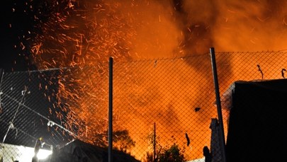 Pożar w obozie dla imigrantów: Setki osób bez dachu nad głową 