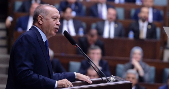 Prezydent Turcji Recep Tayyip Erdogan spotka się w Ankarze z wiceprezydentem USA Mikiem Pence'em - poinformowało w środę biuro tureckiego przywódcy. Wcześniej Erdogan zapowiedział, że z Pence'em spotka się jego turecki odpowiednik.