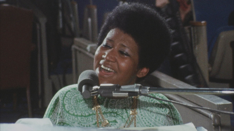 15 listopada do wybranych kin studyjnych trafi film „Amazing Grace: Aretha Franklin” – dokument, poświęcony niezwykłej artystce, będący zapisem jej historycznego koncertu z 1972 roku – sesji nagraniowej do płyty o tym samym tytule, która stała się najlepiej sprzedającym się albumem gospel wszech czasów i jednym z najważniejszych w dorobku Arethy Franklin, amerykańskiej królowej soul.