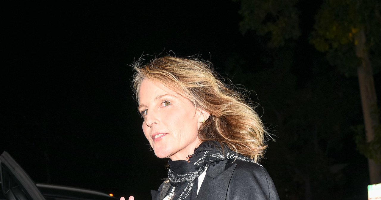 Aktorka Helen Hunt trafiła do szpitala po groźnie wyglądającym wypadku samochodowym w Los Angeles. Portal TMZ. com udostępnił nagranie ze zdarzenia, na którym widać, jak samochód, w którym znajdowała się Hunt, przewraca się na bok po zderzeniu z innym pojazdem.