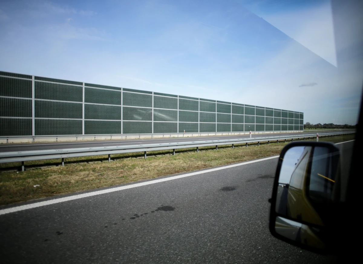 Kolejne kłopoty na budowie autostrady A1 pod Częstochową. Tym razem chodzi o awarię wodociągu biegnącego w rejonie powstającej trasy.