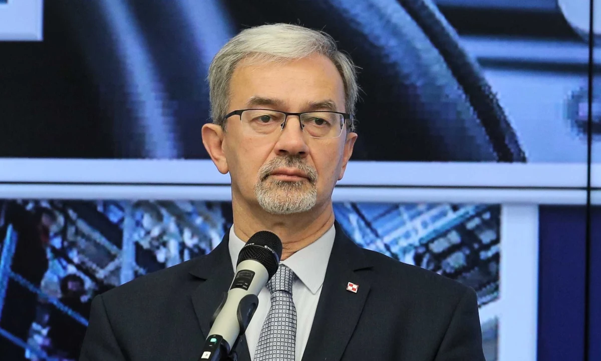 Jeżeli będzie taka potrzeba, będziemy się zastanawiali nad zmianami w budżecie - powiedział dziennikarzom minister finansów, inwestycji i rozwoju Jerzy Kwieciński.