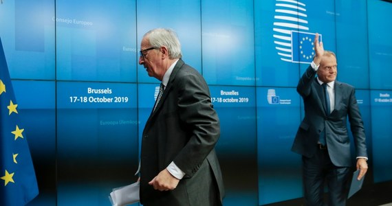 Przewodniczący Rady Europejskiej Donald Tusk i szef Komisji Europejskiej Jean-Claude Juncker pożegnali się na konferencji prasowej po szczycie unijnym w Brukseli z przywódcami i dziennikarzami. "Zakładam, że jest to moja ostatnia Rada Europejska" - powiedział Tusk.