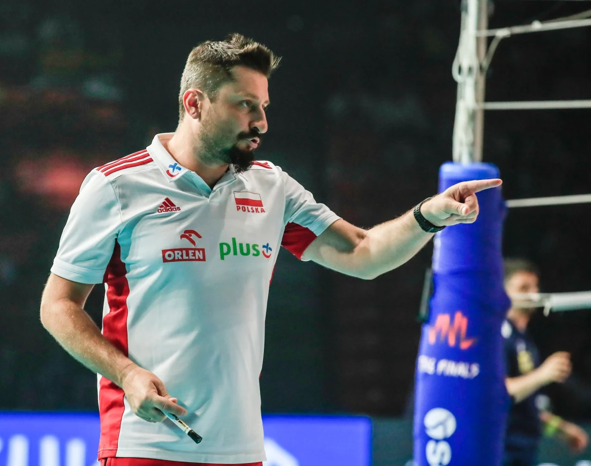 Już w kolejny weekend startuje siatkarska PlusLiga. Do rozpoczęcia rywalizacji gotowy jest też MKS Będzin. Ubiegły sezon zespół z Zagłębia Dąbrowskiego zakończył na ostatnim miejscu, z zaledwie dwoma wygranymi spotkaniami na koncie. W tym sezonie grę zespołu ma odmienić m.in.: nowy szkoleniowiec, którym został Jakub Bednaruk. Jak będzie wyglądała gra zespołu z Będzina m.in. o to Jakuba Bednaruka zapytał Wojciech Marczyk z redakcji sportowej RMF FM. 