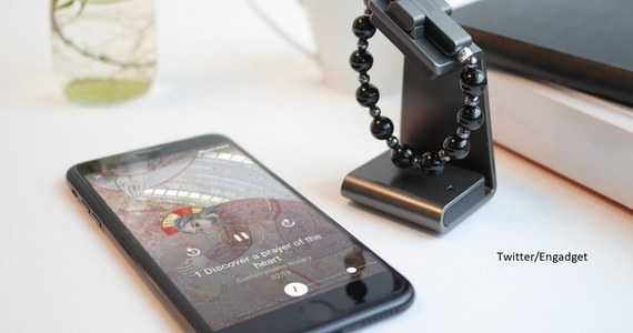 Cyfrowy różaniec połączony ze specjalną aplikacją smartfona do modlitwy w intencji pokoju zaprezentowano w Watykanie. „To dowód na to, że nowoczesne technologie mogą być wsparciem dla modlitwy”- podkreślono.