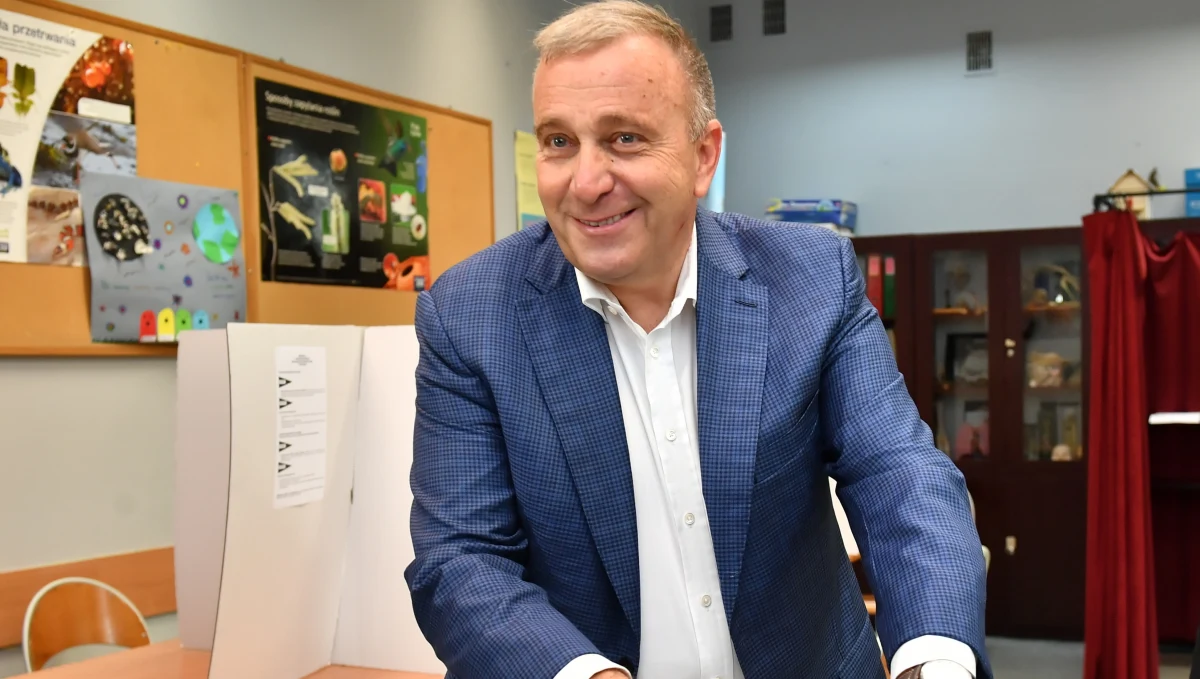 „Wyniki wyborów, choć są dalekie od naszych ambicji, nie oceniajmy ich źle” – zaapelował lider Grzegorz Schetyna w liście do członków PO i wyborców Koalicji Obywatelskiej. Przedstawił "scenariusz budowy lepszej Polski”. Zwrócił się z apelem o współpracę opozycji oraz spójność PO i KO.