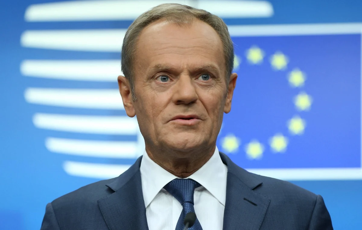 Szef Rady Europejskiej Donald Tusk raczej nie będzie miał konkurencji na listopadowym kongresie EPL. Platforma Obywatelska zgłosiła go na przewodniczącego Europejskiej Partii Ludowe.