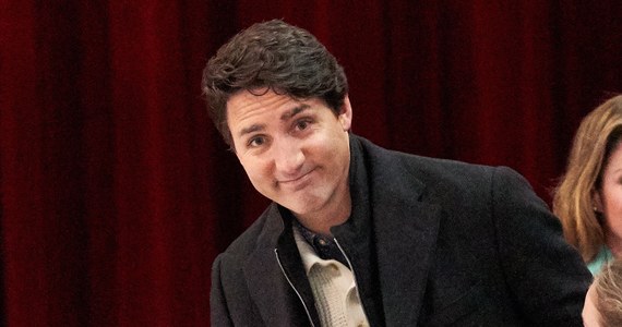 Według wstępnych wyników wybory do federalnego parlamentu Kanady ponownie wygrała Partia Liberalna Kanady (LPC) premiera Justina Trudeau. Liberałowie utracili jednak część mandatów i stworzą mniejszościowy rząd. 