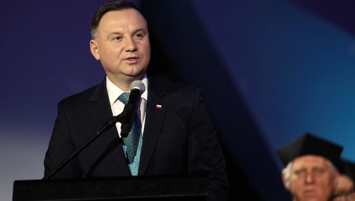 Formacje polityczne przymierzają się do wskazania kandydatów na prezydenta. PSL, Konfederacja i Lewica rozważają organizację prawyborów, które wyłonią ich kandydatów; PO w sprawie przyszłorocznej elekcji prezydenckiej czeka m.in. na decyzję Donalda Tuska.