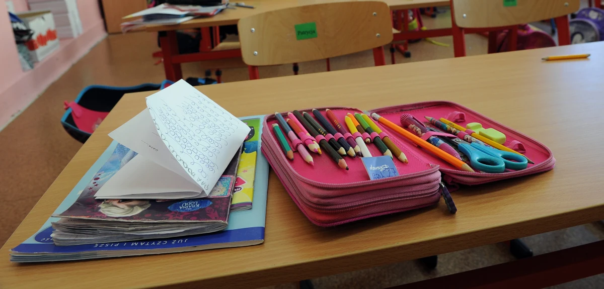 Choć rodzice mają być głównym źródłem wiedzy o seksie, to w szkole powinna być prowadzona edukacja seksualna - wynika z sondażu IBRiS dla "Dziennika Gazety Prawnej" i RMF FM.