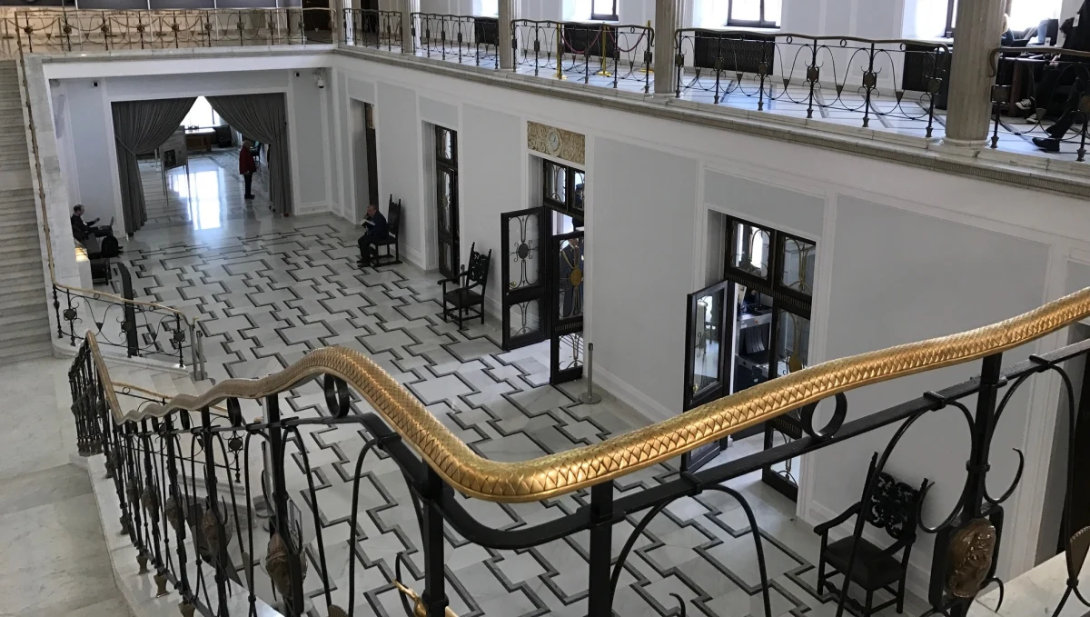 Posłowie, którzy w Sejmie IX kadencji po raz pierwszy zasiądą w ławach poselskich przejdą w środę i czwartek specjalne szkolenie; obejmie ono zasady wykonywania mandatu posła, procedurę głosowań i formy współpracy międzynarodowej - poinformował PAP dyrektor CIS Andrzej Grzegrzółka.