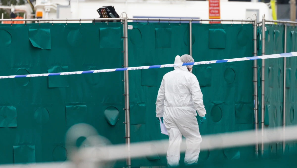 W ciężarówce na terenie parku przemysłowego w hrabstwie Essex, w południowo-wschodniej Anglii, znaleziono zwłoki 39 osób - poinformowała w środę brytyjska policja. Kierowca ciężarówki został aresztowany.